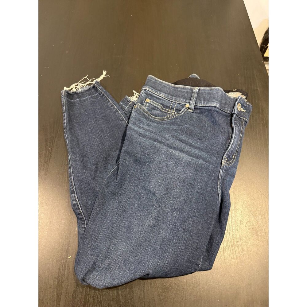 20R Torrid Feel the Fit Bombshell Skinny jeans